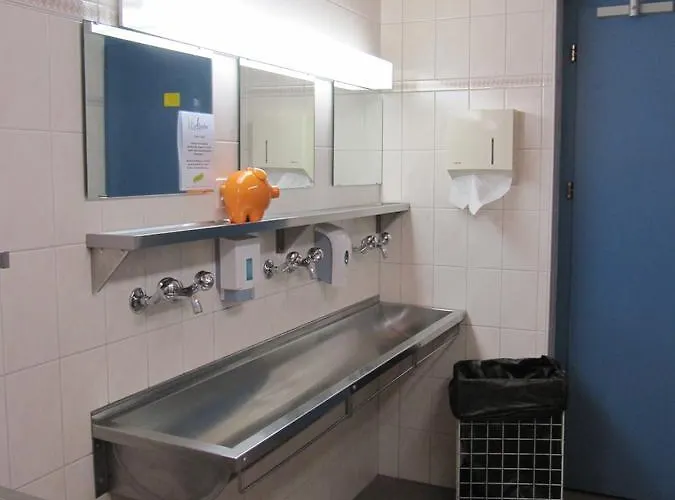 Inn Berghaus Alpiglen *